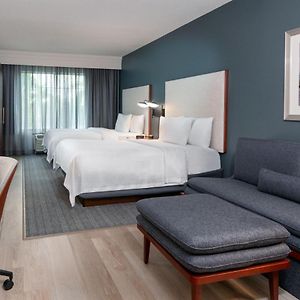 Queen Room Two Queen Beds Sofa Bed